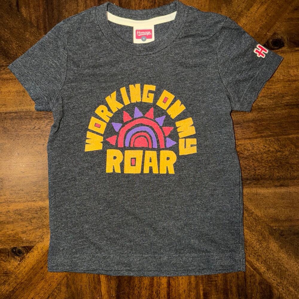 Homage “Working on My Roar” Disney Lion King Youth Tee - Size: 4